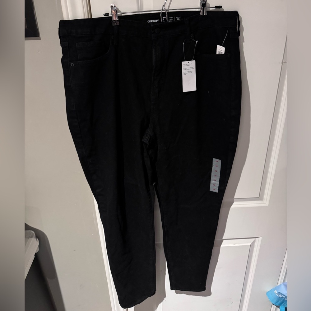 Old Navy Women's Black Straight Leg Jeans